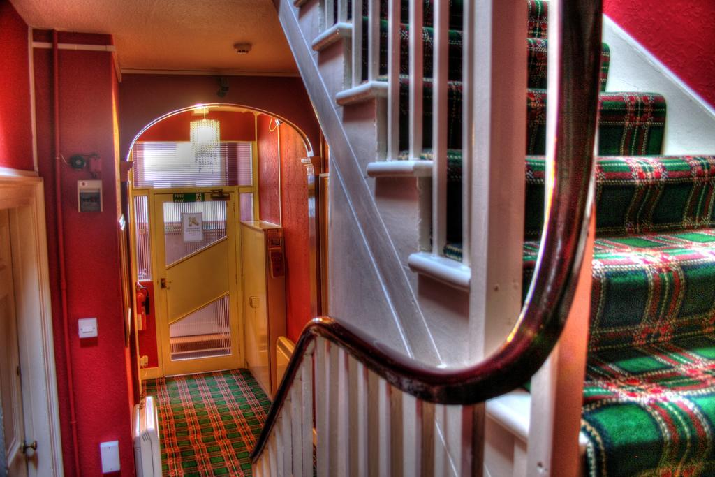 Atticus Central Guest House Aberdeen Exterior foto