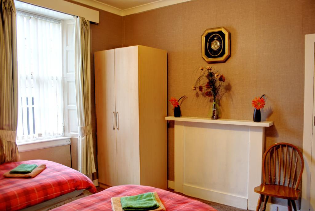 Atticus Central Guest House Aberdeen Habitación foto